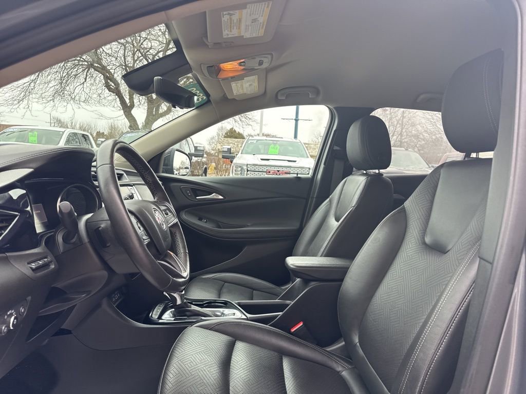 Used 2020 Buick Encore GX Essence w/ Advanced Technology Package image 16