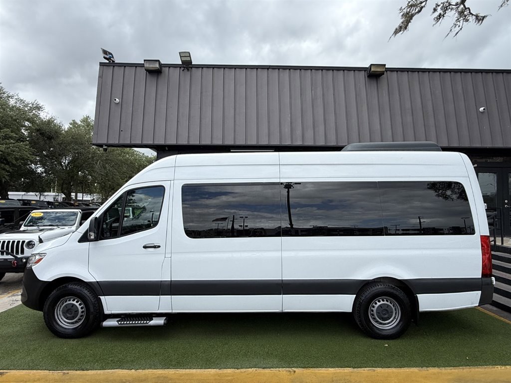 Used 2021 Mercedes-Benz Sprinter 2500 image 7