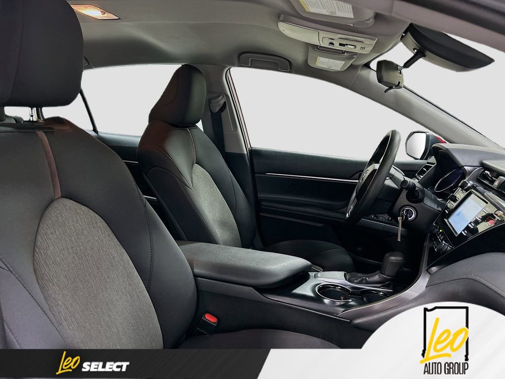 Used 2019 Toyota Camry LE image 25