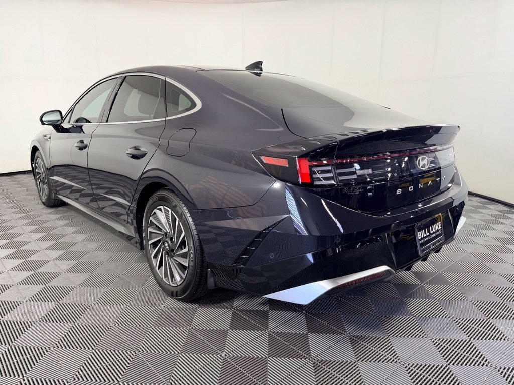 Used 2026 Hyundai Sonata Limited FWD image 10