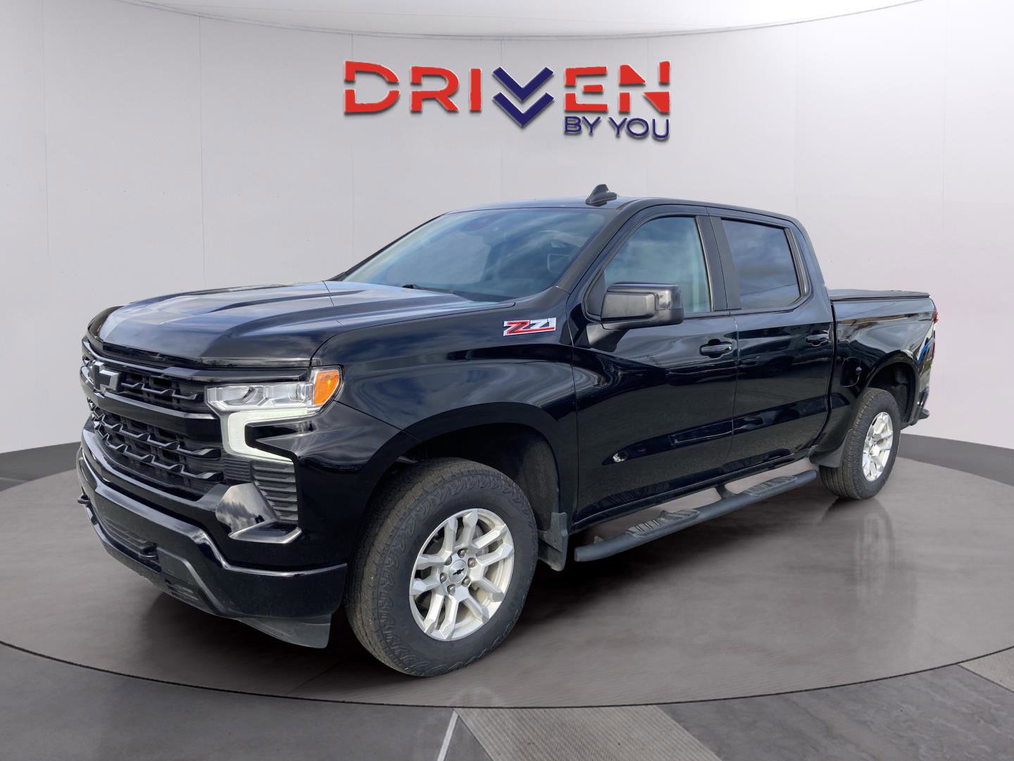 Used 2023 Chevrolet Silverado 1500 RST w/ Z71 Off-Road Package image 2