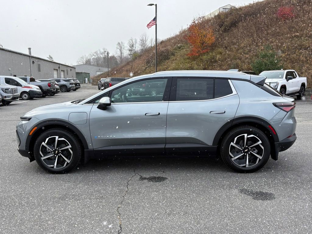 New 2026 Chevrolet Equinox EV LT image 15
