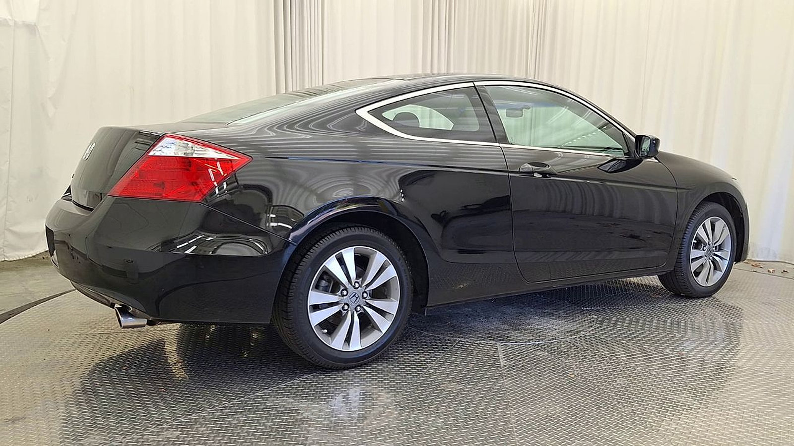 Used 2010 Honda Accord EX image 4