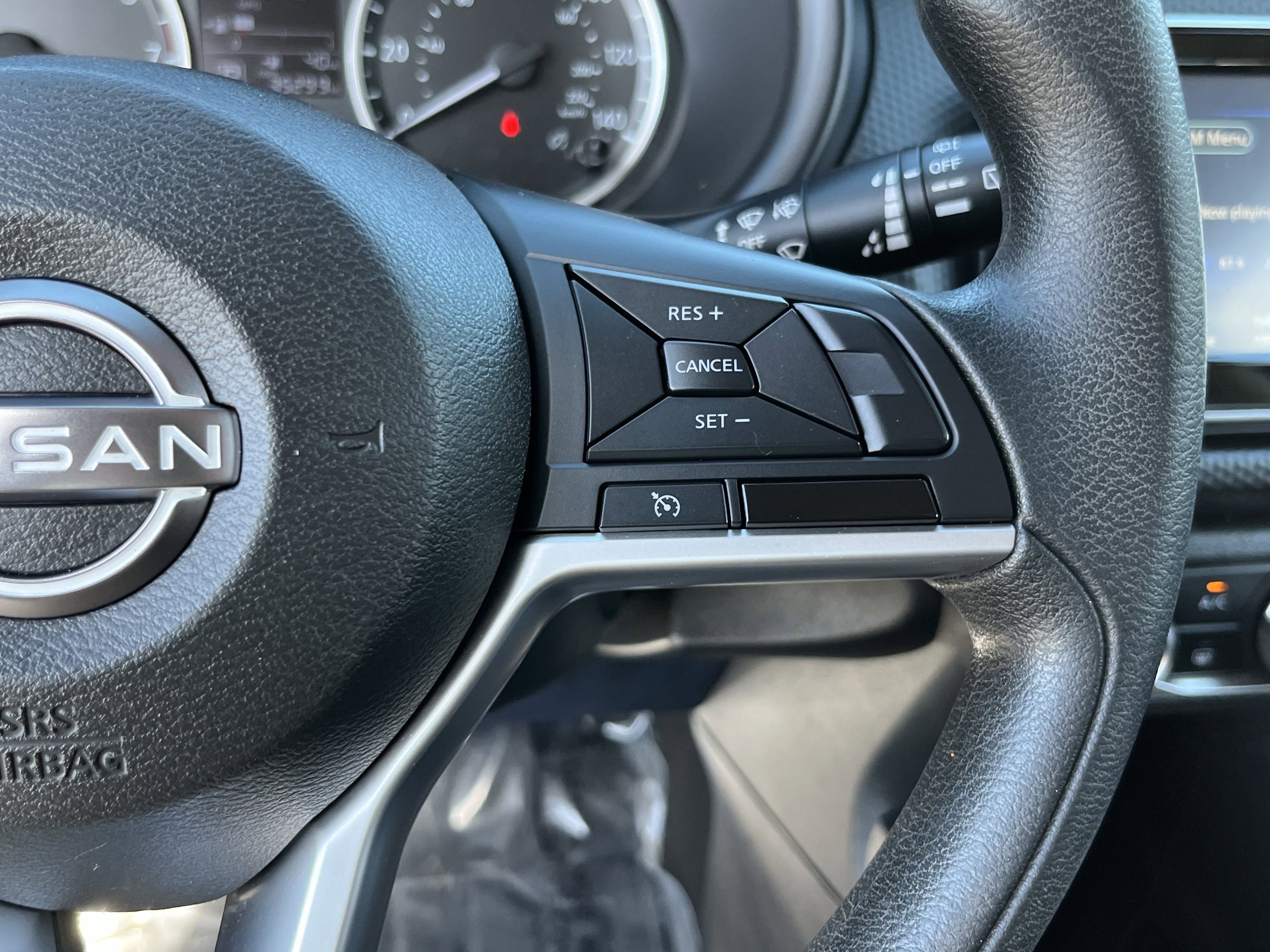 Used 2022 Nissan Kicks S image 20