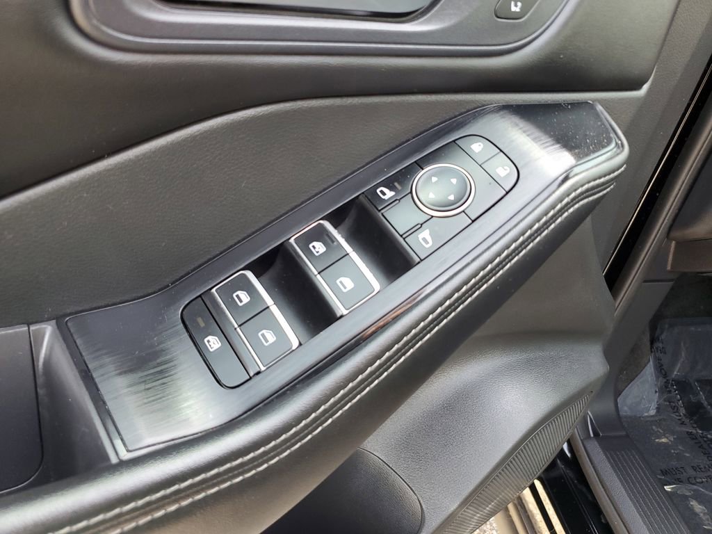 Used 2023 Nissan Rogue SL w/ SL Premium Package image 12