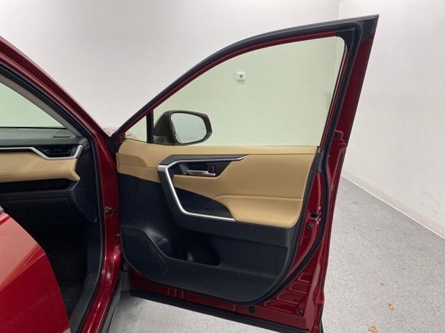 Certified 2022 Toyota RAV4 XLE image 30