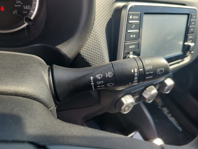 Used 2021 Nissan Kicks S image 25