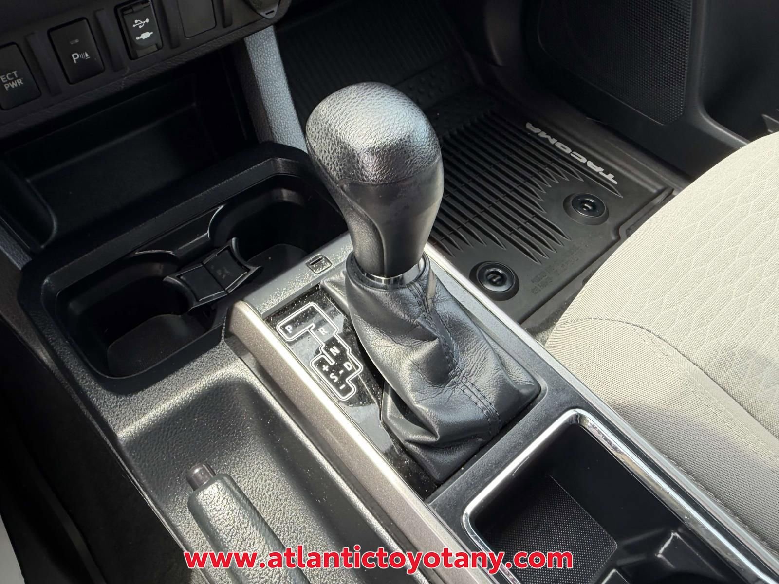 Used 2019 Toyota Tacoma SR5 AWD/4WD image 24