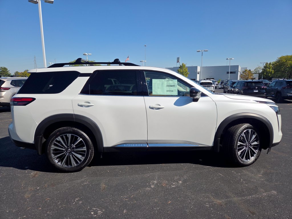 New 2026 Nissan Pathfinder Platinum w/ Accent Package AWD/4WD image 28