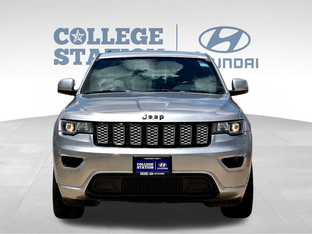 Used 2020 Jeep Grand Cherokee Altitude RWD image 5