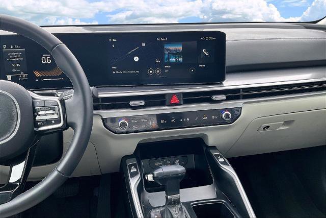 Used 2024 Kia Sorento S w/ Panoramic Sunroof Package image 9