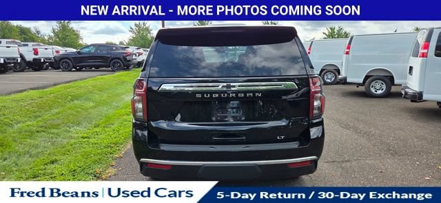 Used 2024 Chevrolet Suburban LT w/ Luxury Package AWD/4WD image 8