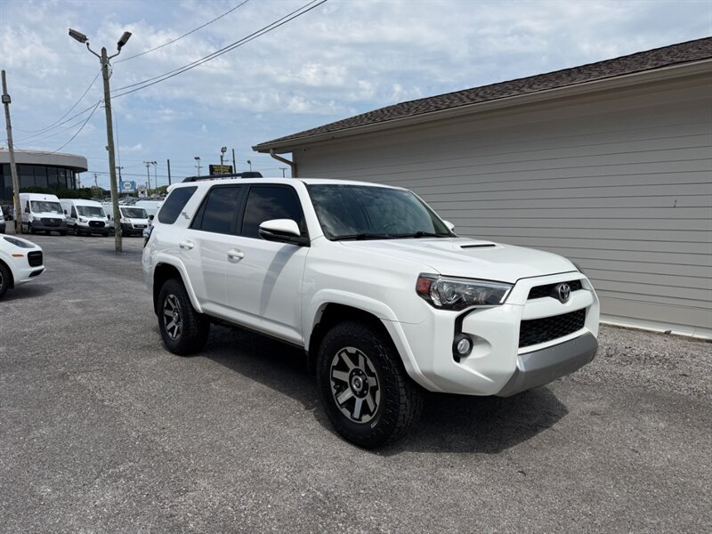 Used 2019 Toyota 4Runner TRD Off-Road Premium AWD/4WD image 3