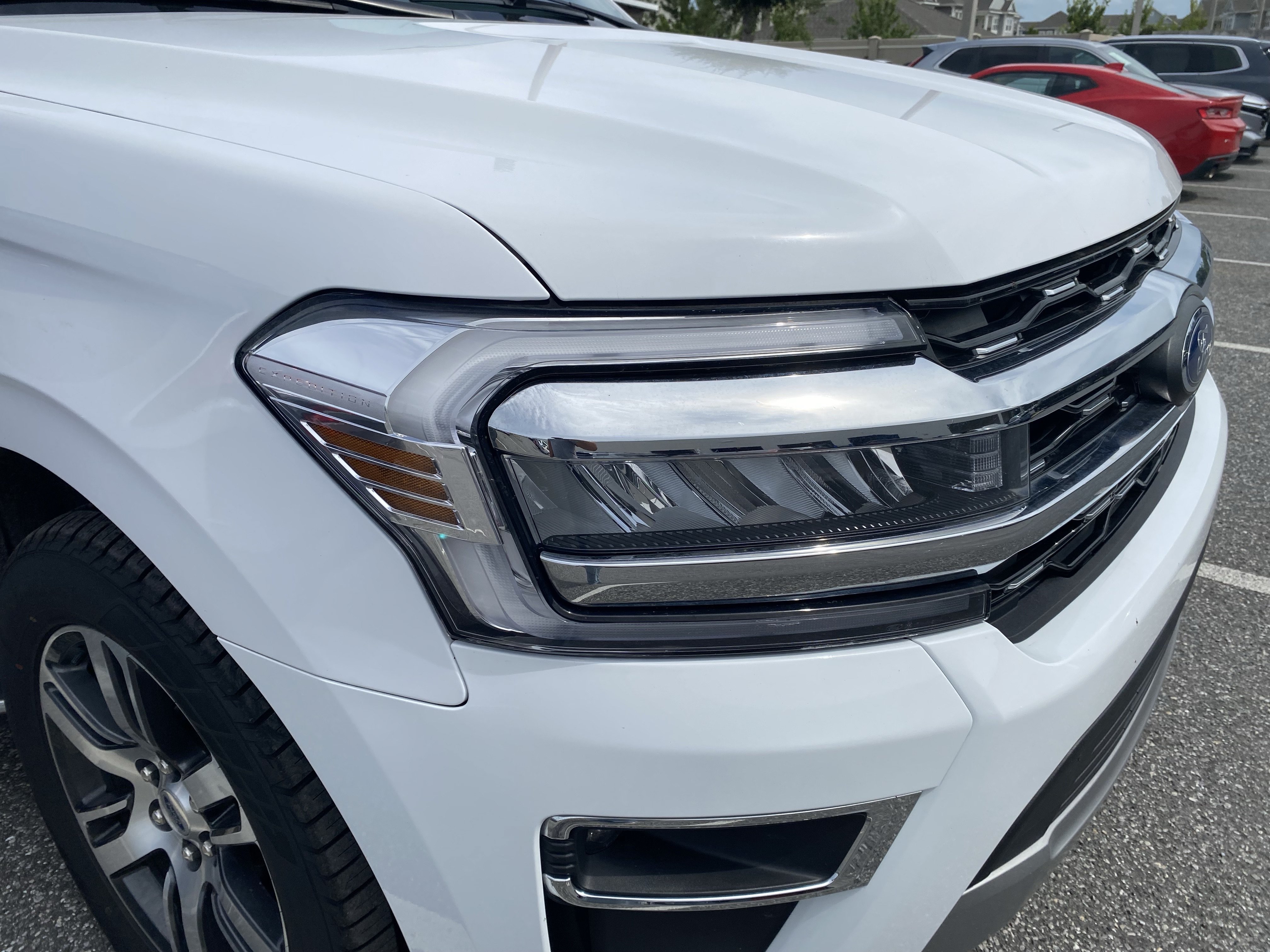 Used 2023 Ford Expedition Limited AWD/4WD image 16