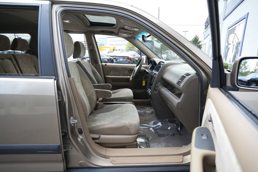 Used 2004 Honda CR-V EX image 32