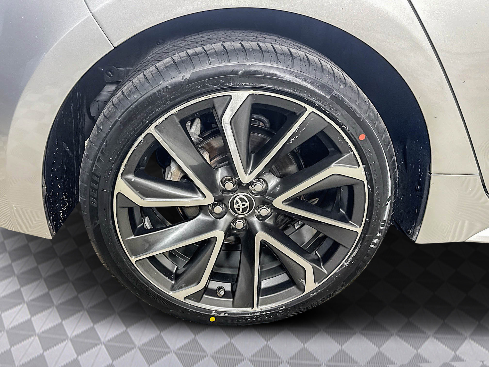 Used 2020 Toyota Corolla XSE image 33