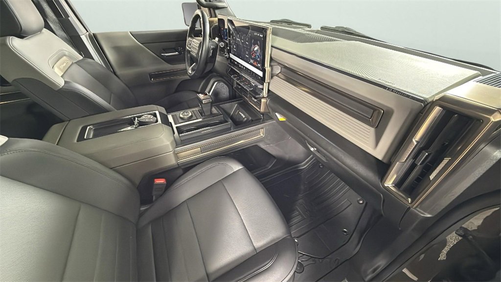 Certified 2025 GMC Hummer EV 2X w/ LPO, Cargo Utility Package image 37
