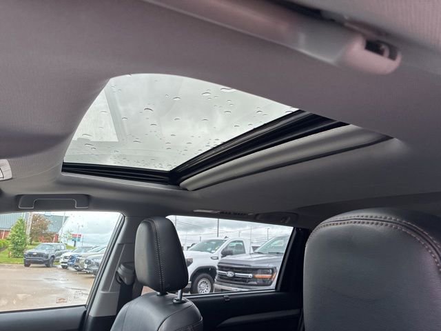 Used 2019 Toyota Highlander XLE AWD/4WD image 19