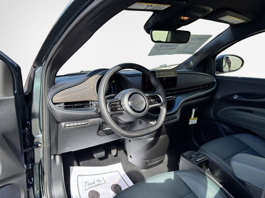 New 2025 FIAT 500 e FWD image 31