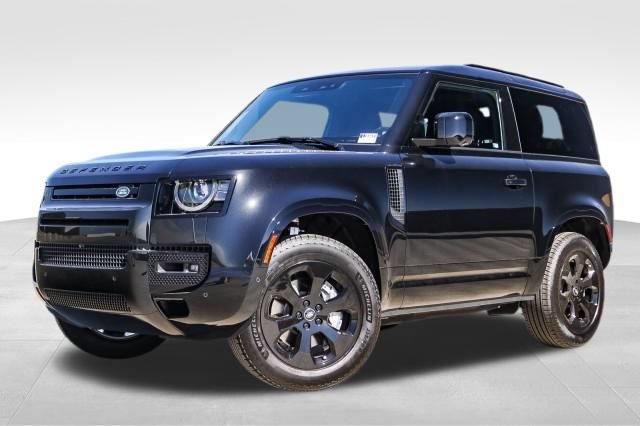 Certified 2025 Land Rover Defender 90 X-Dynamic SE AWD/4WD image 1