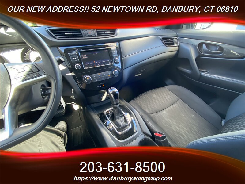 Used 2020 Nissan Rogue S AWD/4WD image 18