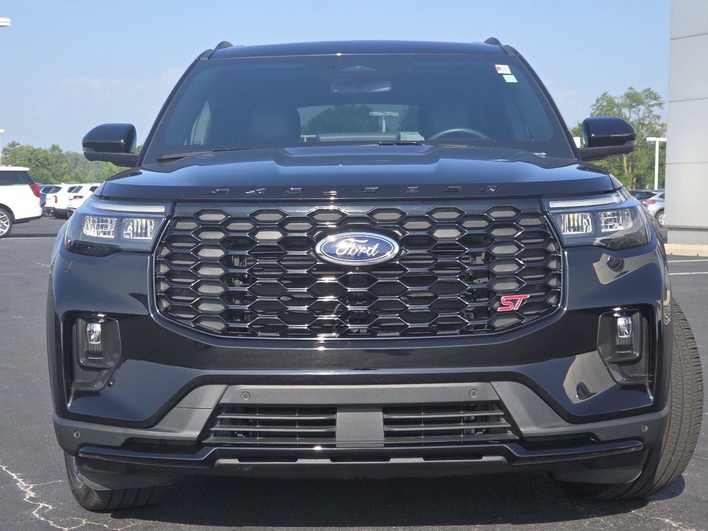 Used 2025 Ford Explorer ST w/ Sun And Sound Package AWD/4WD image 14