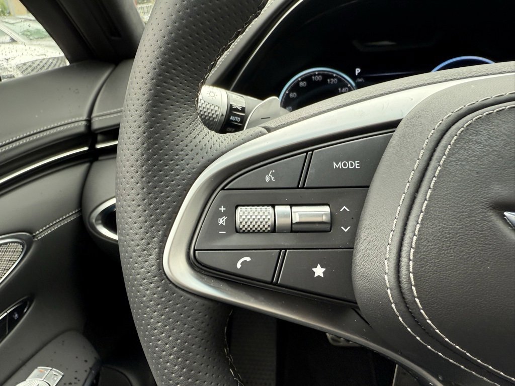 Used 2025 Genesis GV70 3.5T Sport w/ Sport Prestige Package image 22