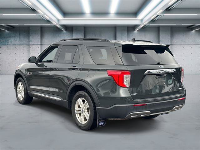 Used 2023 Ford Explorer XLT w/ Equipment Group 202A AWD/4WD image 27