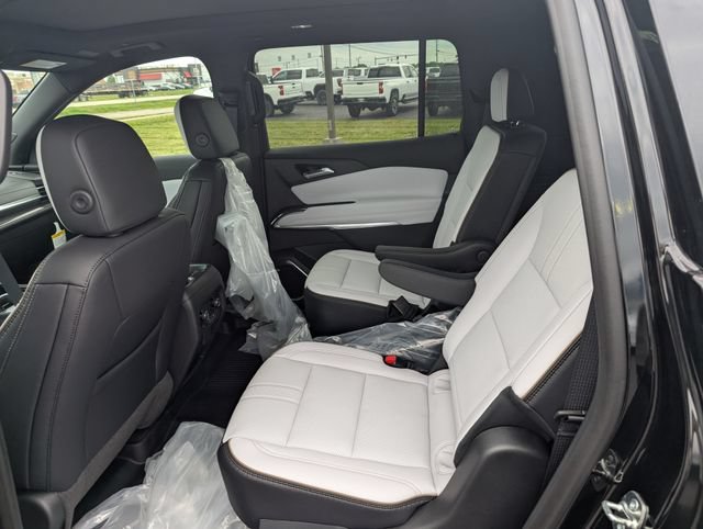 New 2026 Chevrolet Traverse High Country w/ LPO, Floor Liner Package AWD/4WD image 9