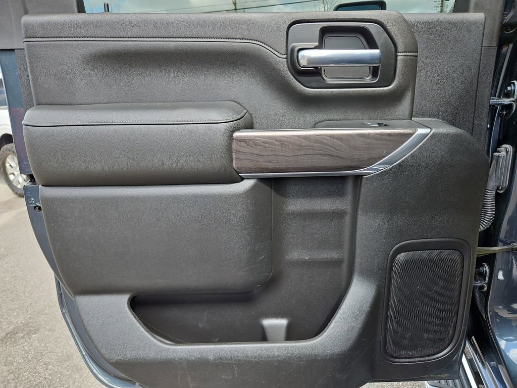 Used 2020 Chevrolet Silverado 2500 LTZ w/ LTZ Convenience Package image 32