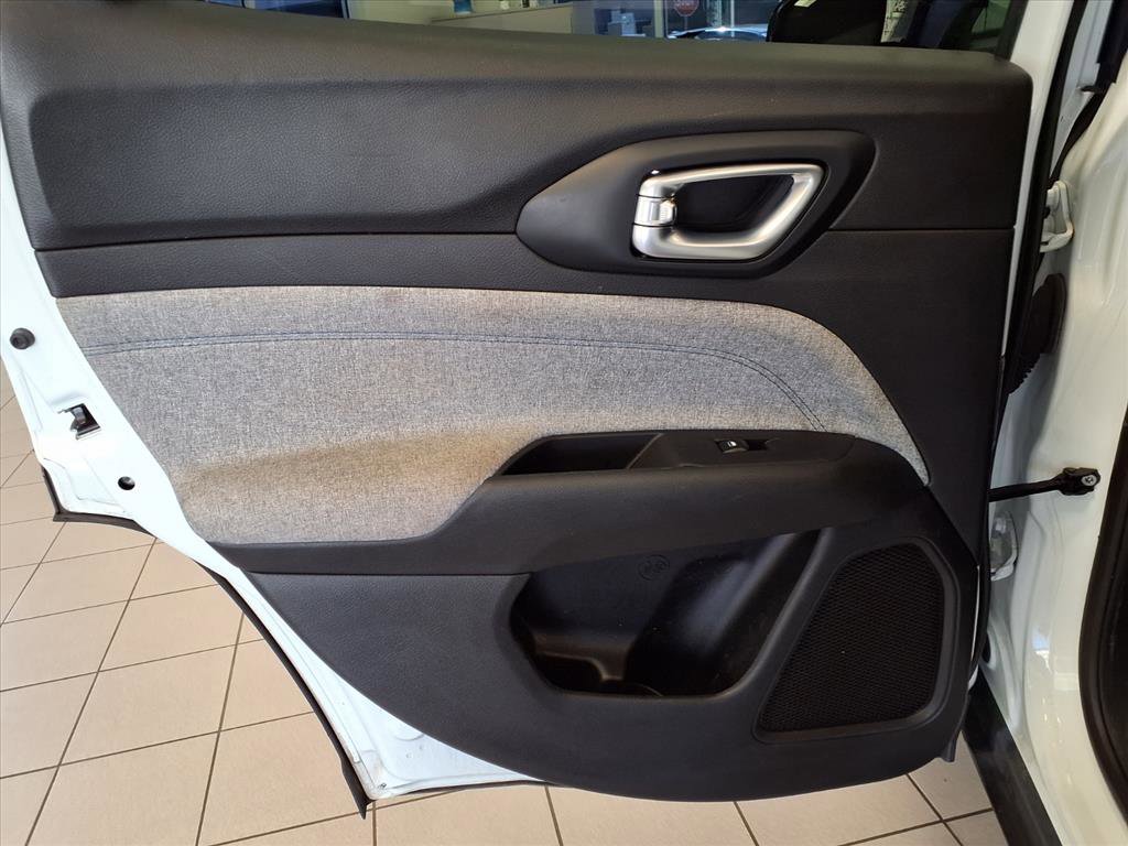 Used 2023 Jeep Compass Sport image 17