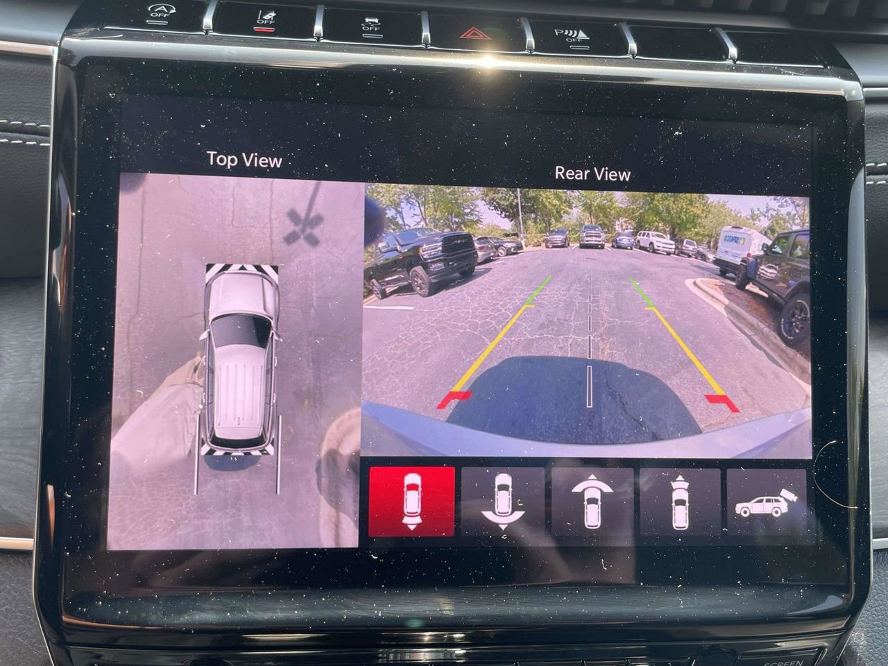 New 2025 Jeep Grand Cherokee L Limited w/ Luxury Tech Group II image 17