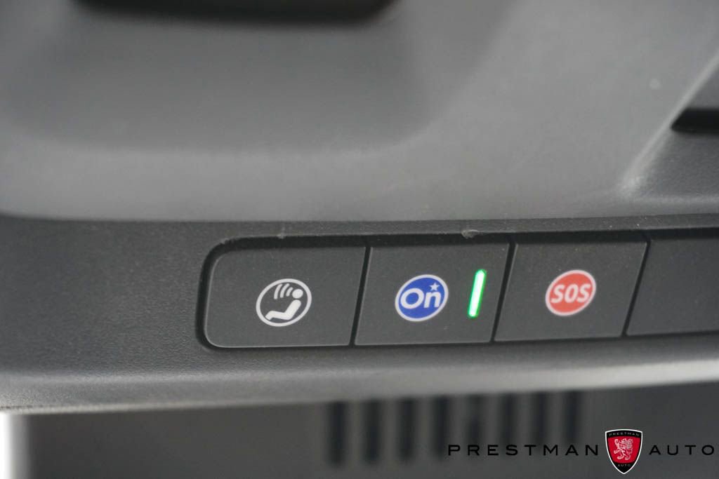 Used 2024 Chevrolet Suburban Z71 image 32