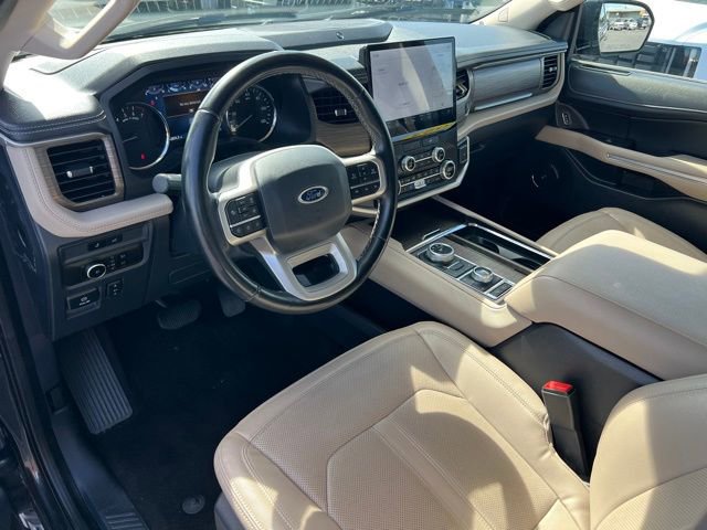 Used 2023 Ford Expedition Limited image 13