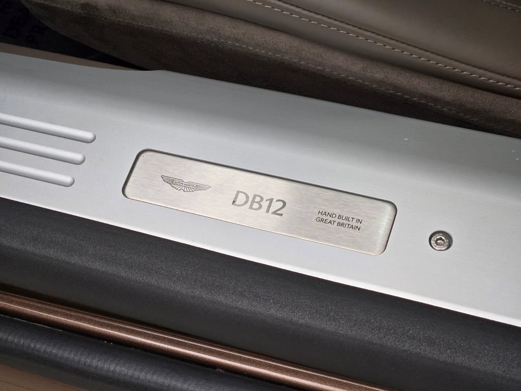 Used 2024 Aston Martin DB12 Coupe RWD image 33