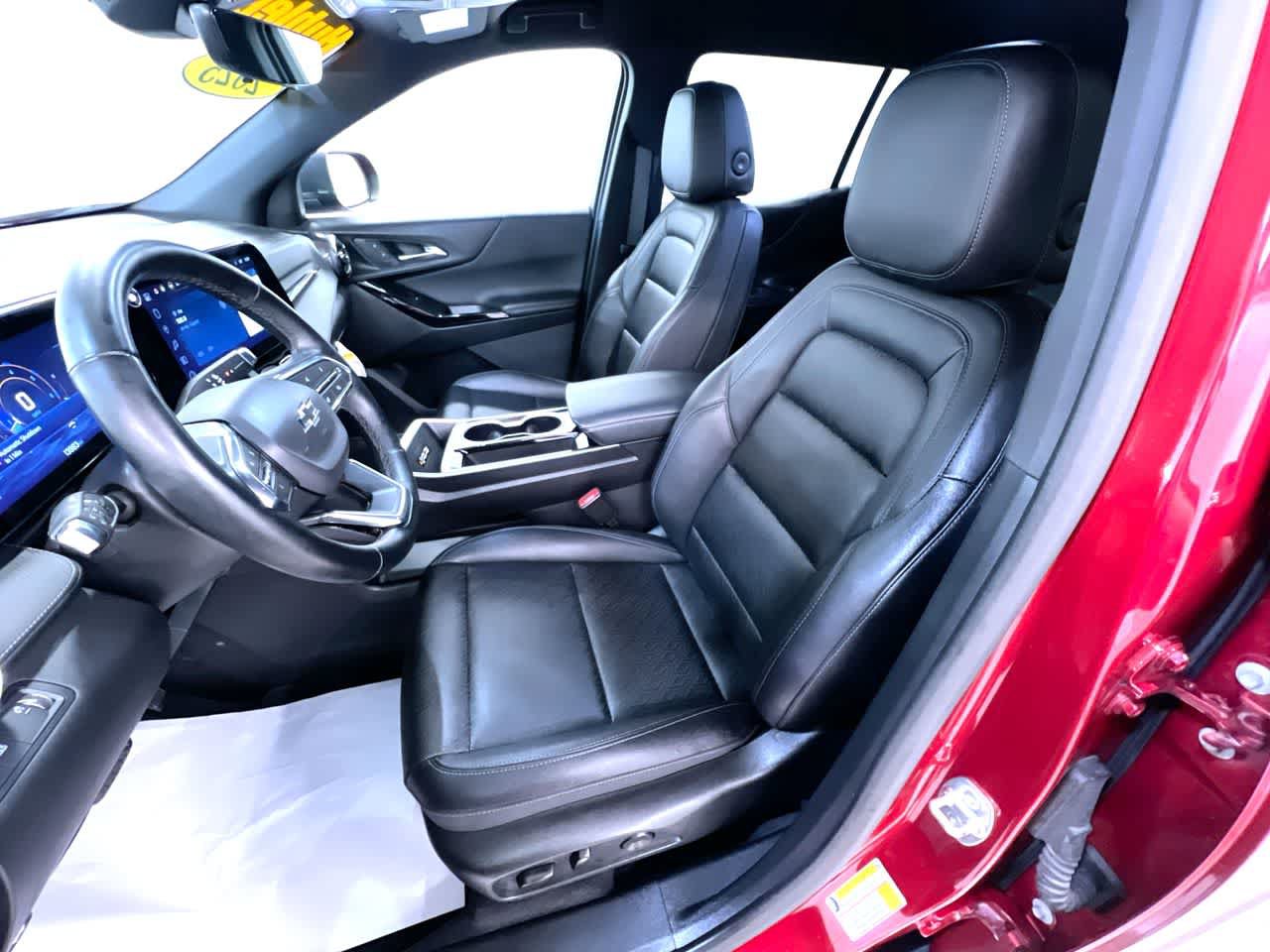 Used 2025 Chevrolet Equinox LT w/ Convenience Package II FWD image 14