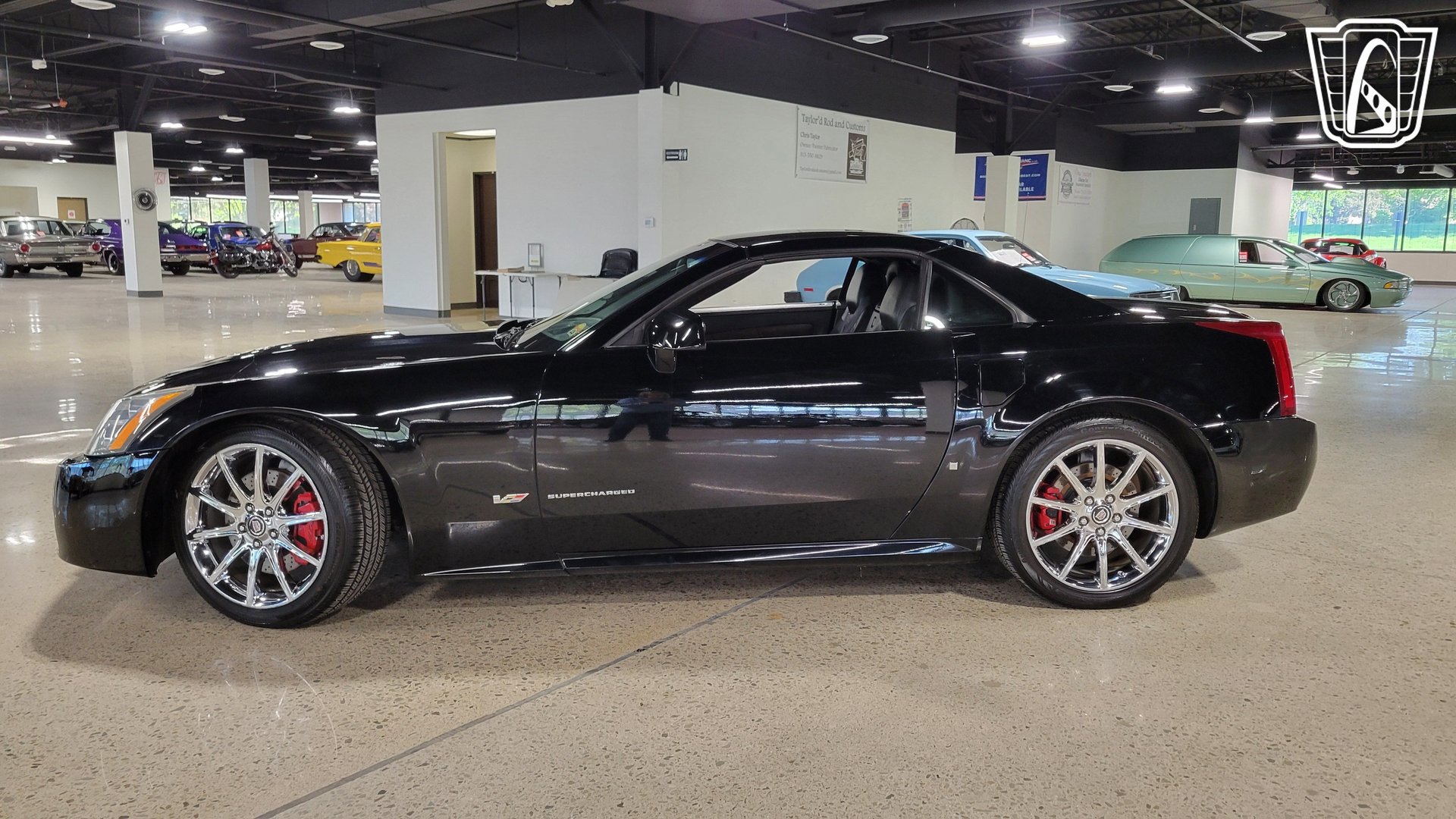 Used 2008 Cadillac XLR V RWD image 6