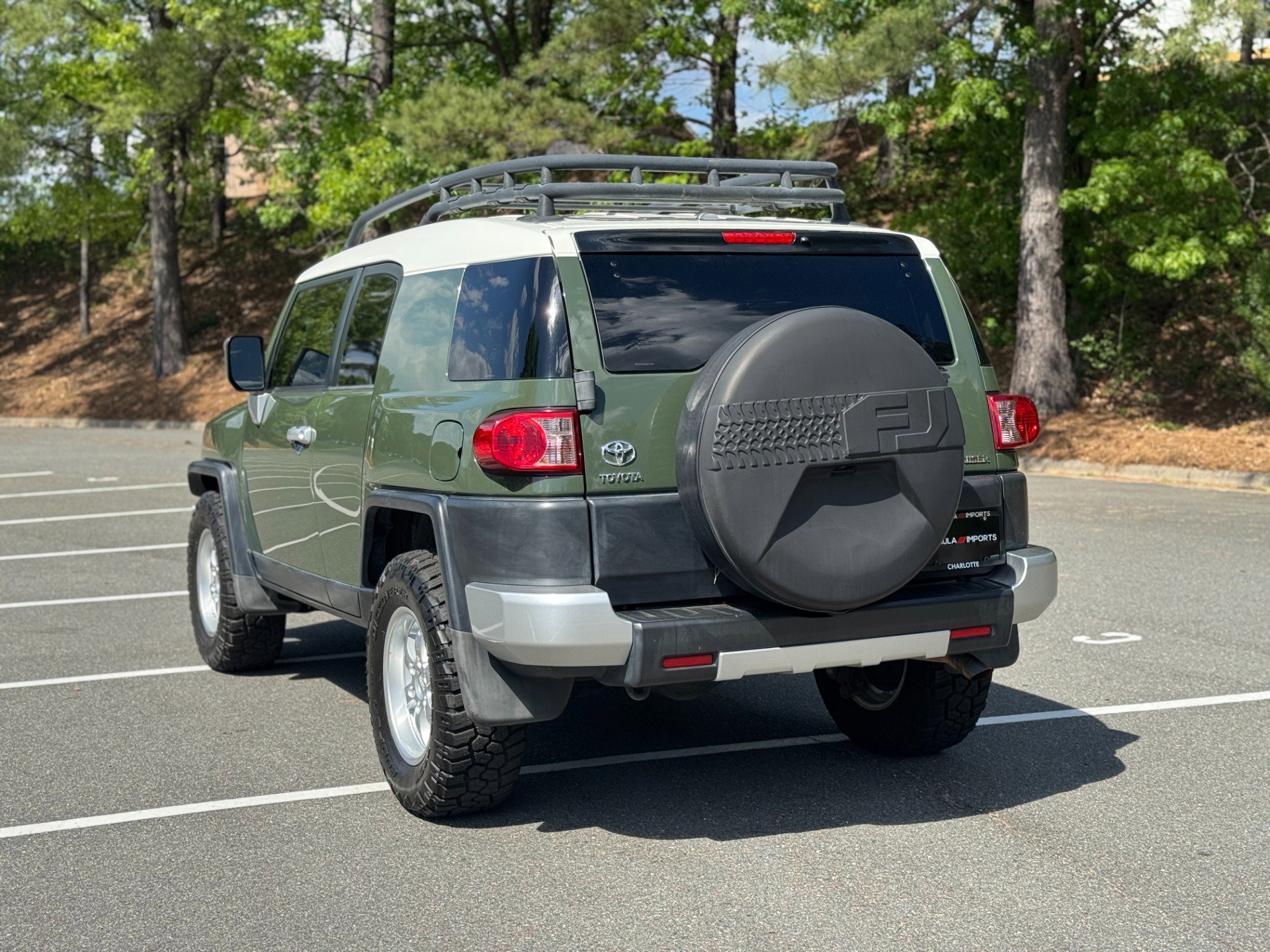Used 2011 Toyota FJ Cruiser 2WD w/ Convenience Pkg image 8