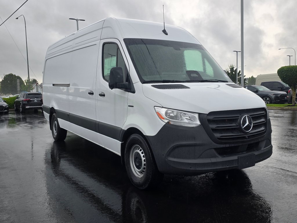 New 2025 Mercedes-Benz eSprinter 170 Cargo image 8