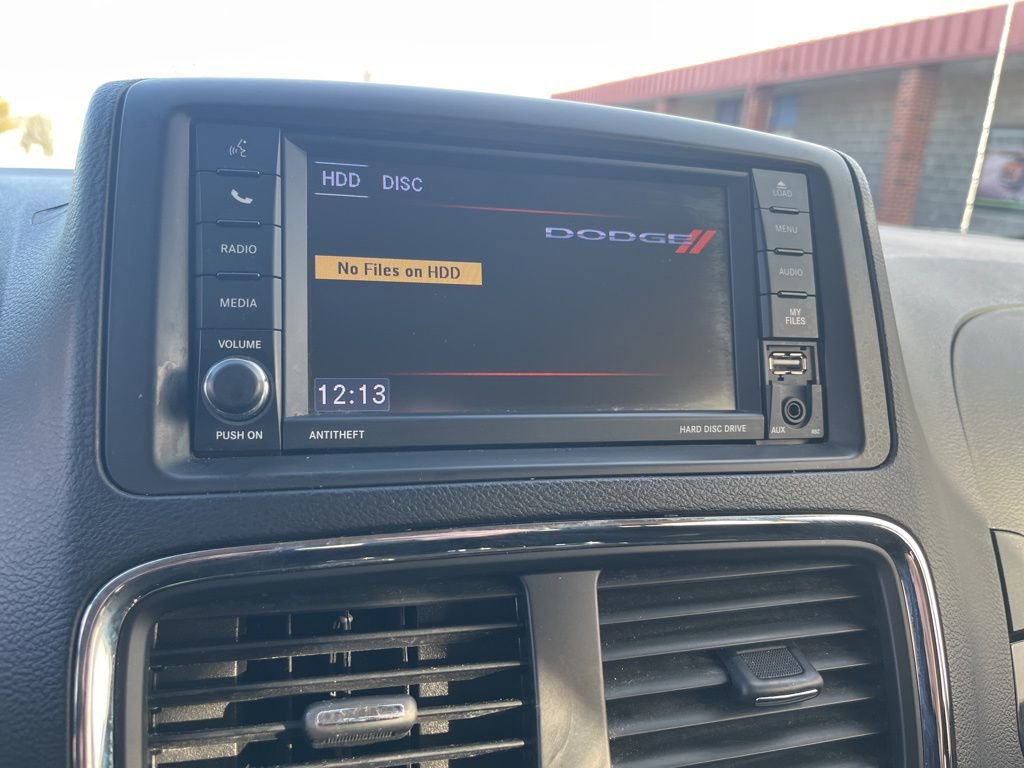 Used 2018 Dodge Grand Caravan SE image 60