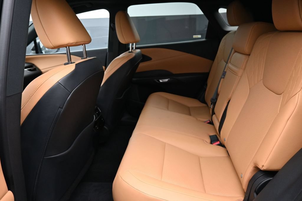 Used 2024 Lexus RX 350 Premium w/ Accessory Package (Z1) AWD/4WD image 13