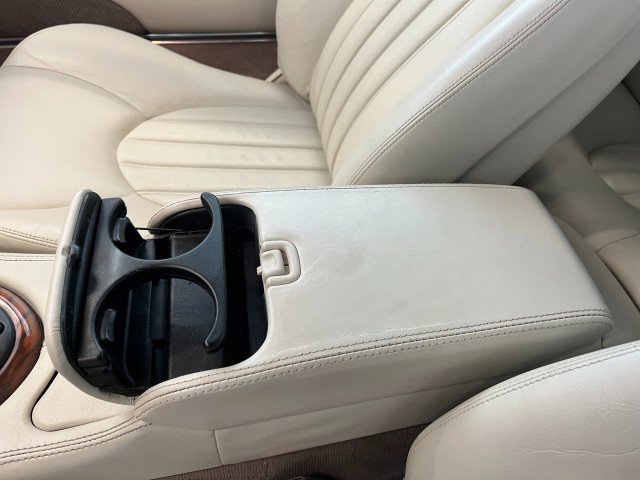 Used 1999 Jaguar XK8 Convertible image 26