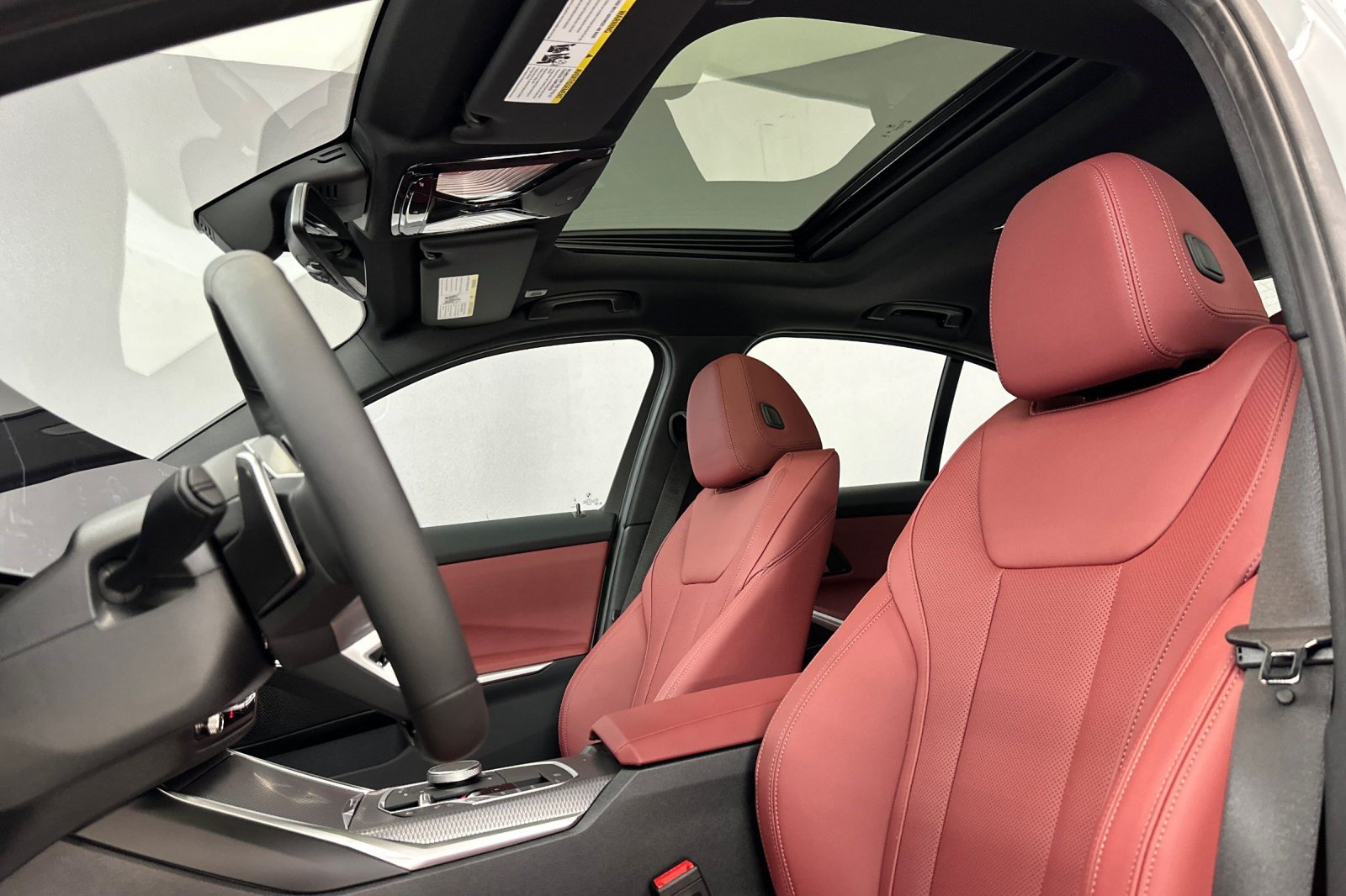 New 2026 BMW 330i Sedan w/ M Sport Package RWD image 21