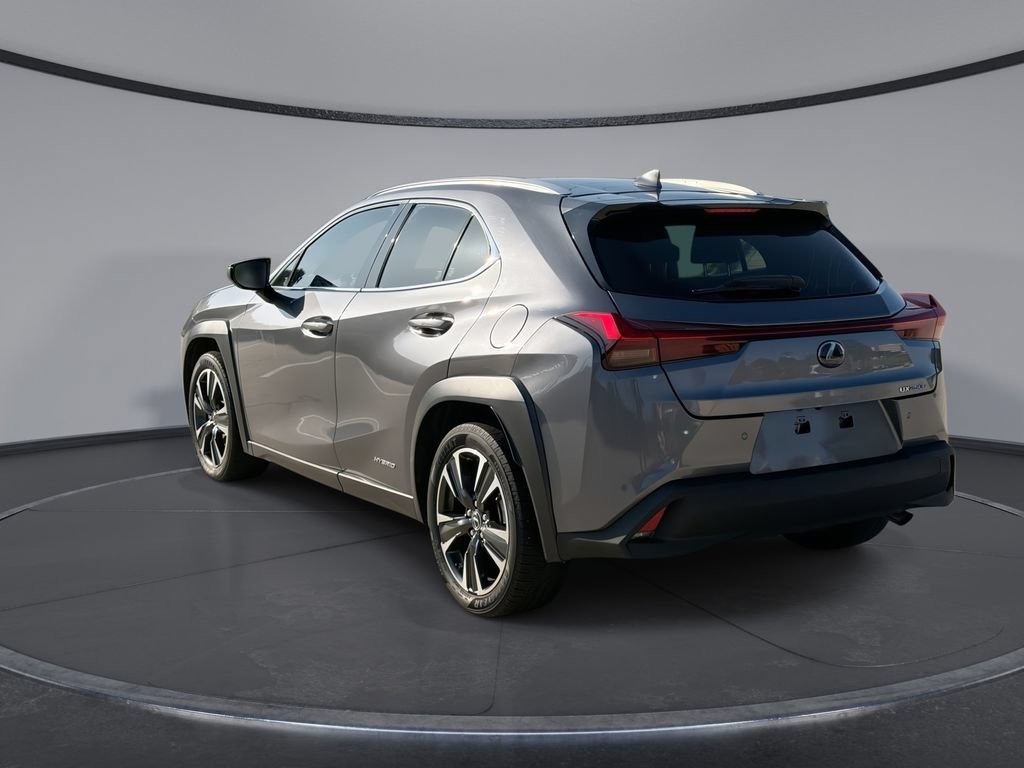 Used 2021 Lexus UX 250h w/ Accessory Package (Z2) AWD/4WD image 10