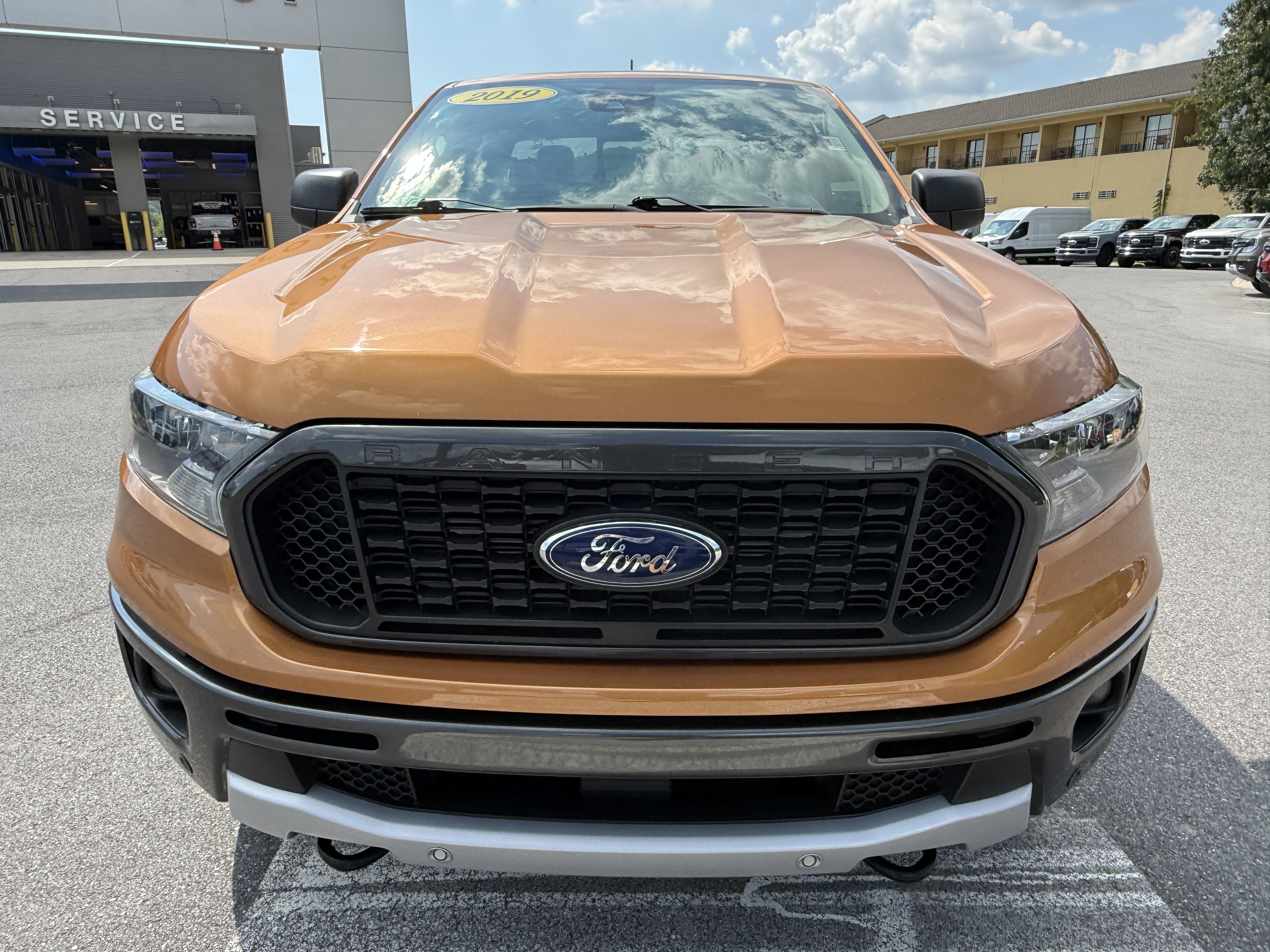 Used 2019 Ford Ranger XLT w/ Equipment Group 302A Luxury AWD/4WD image 2