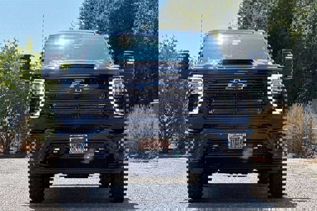 New 2025 Chevrolet Silverado 3500 High Country w/ High Country Premium Package image 9
