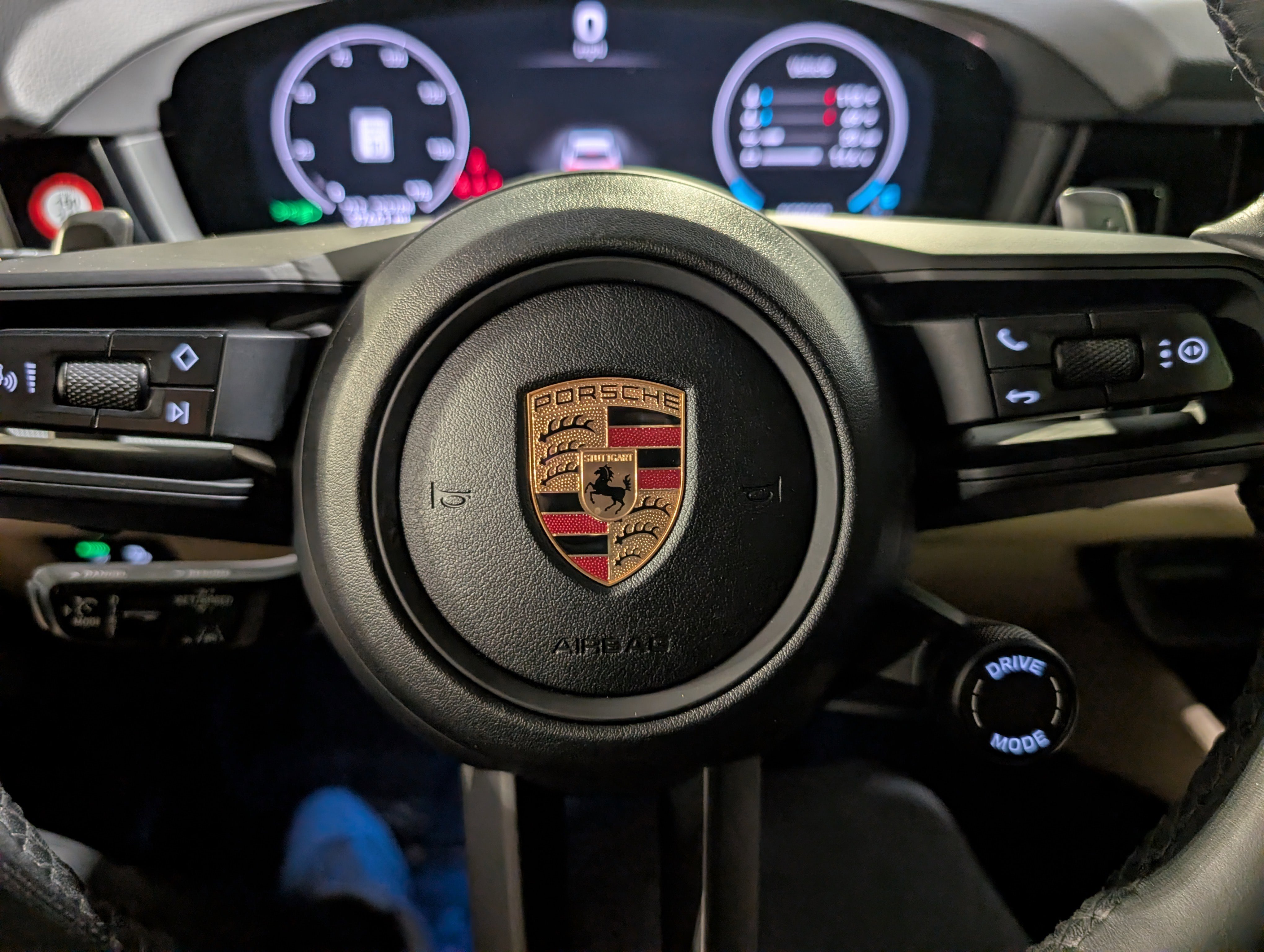 Certified 2024 Porsche Cayenne AWD/4WD image 26