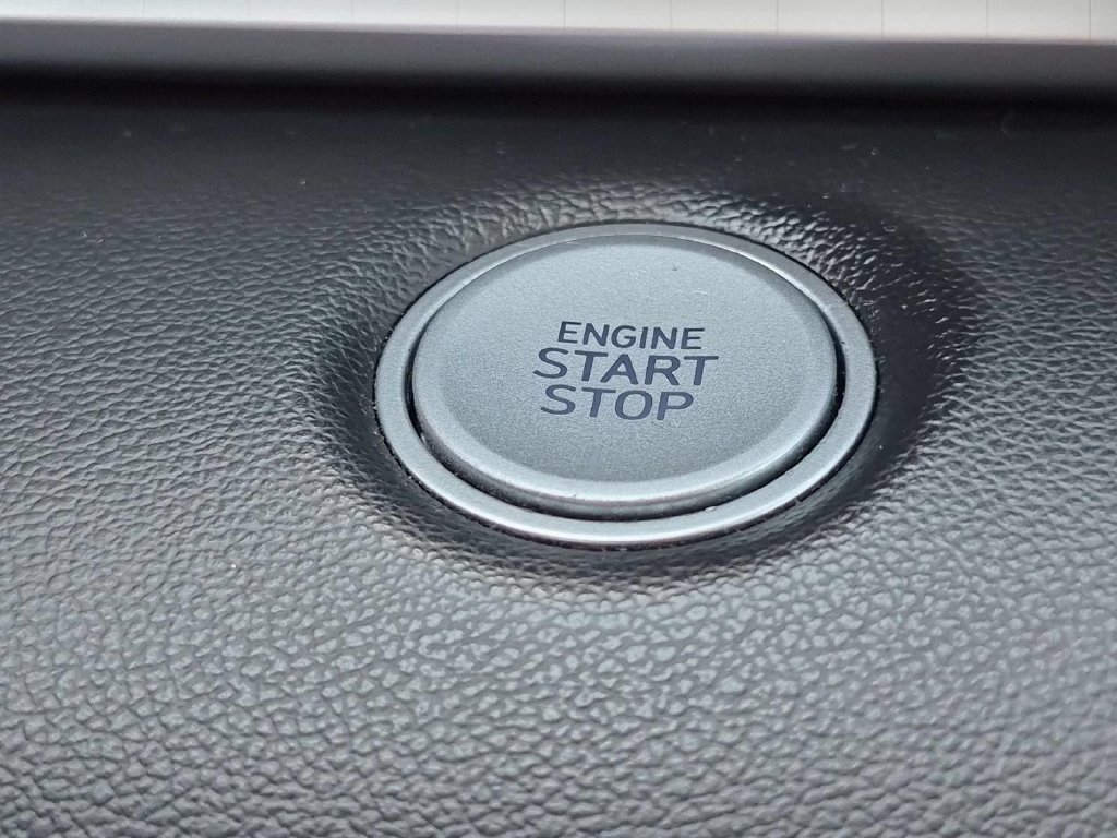 Used 2021 Hyundai Elantra SEL FWD image 20