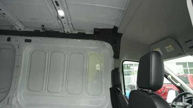 New 2026 Ford Transit 250 148 Medium Roof RWD image 8