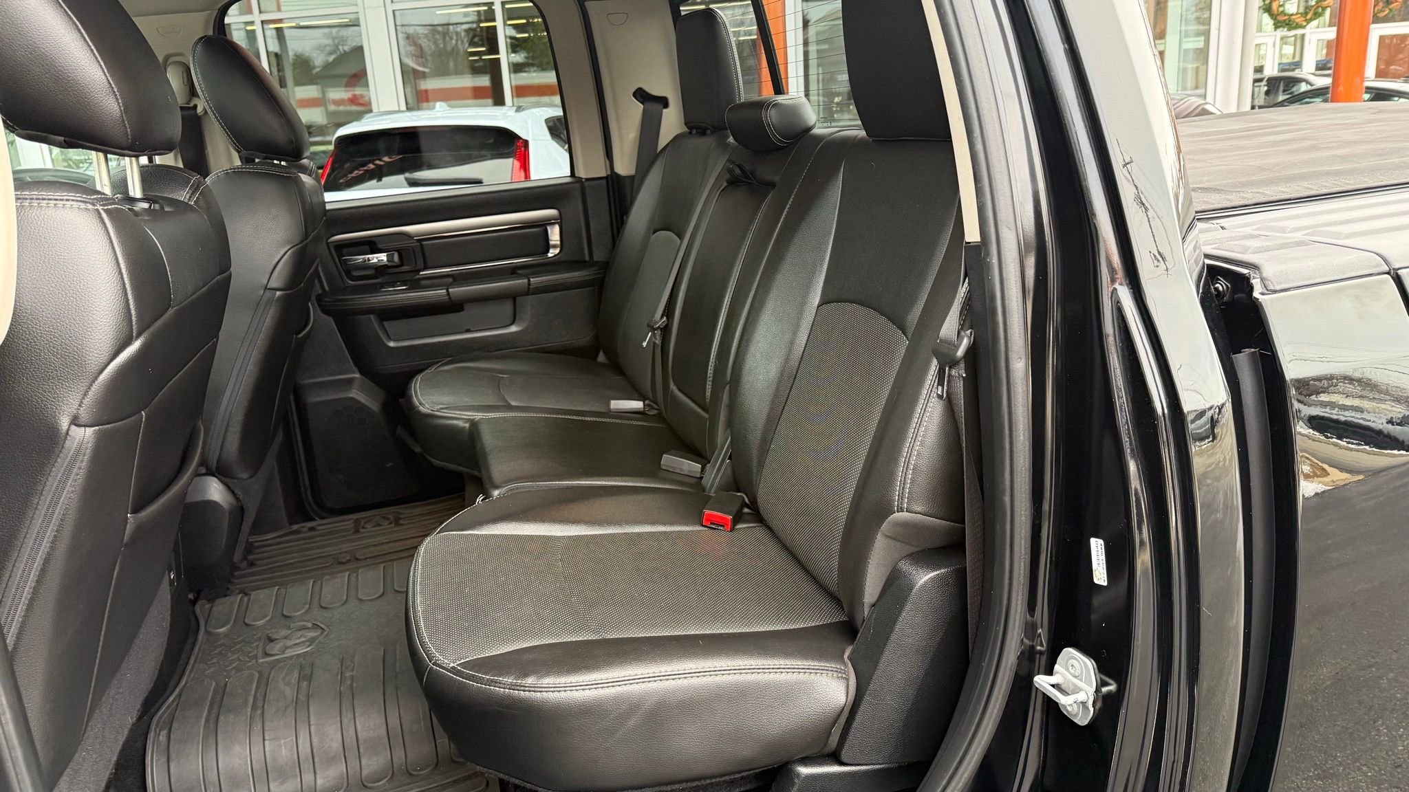 Used 2015 RAM 1500 Sport image 38